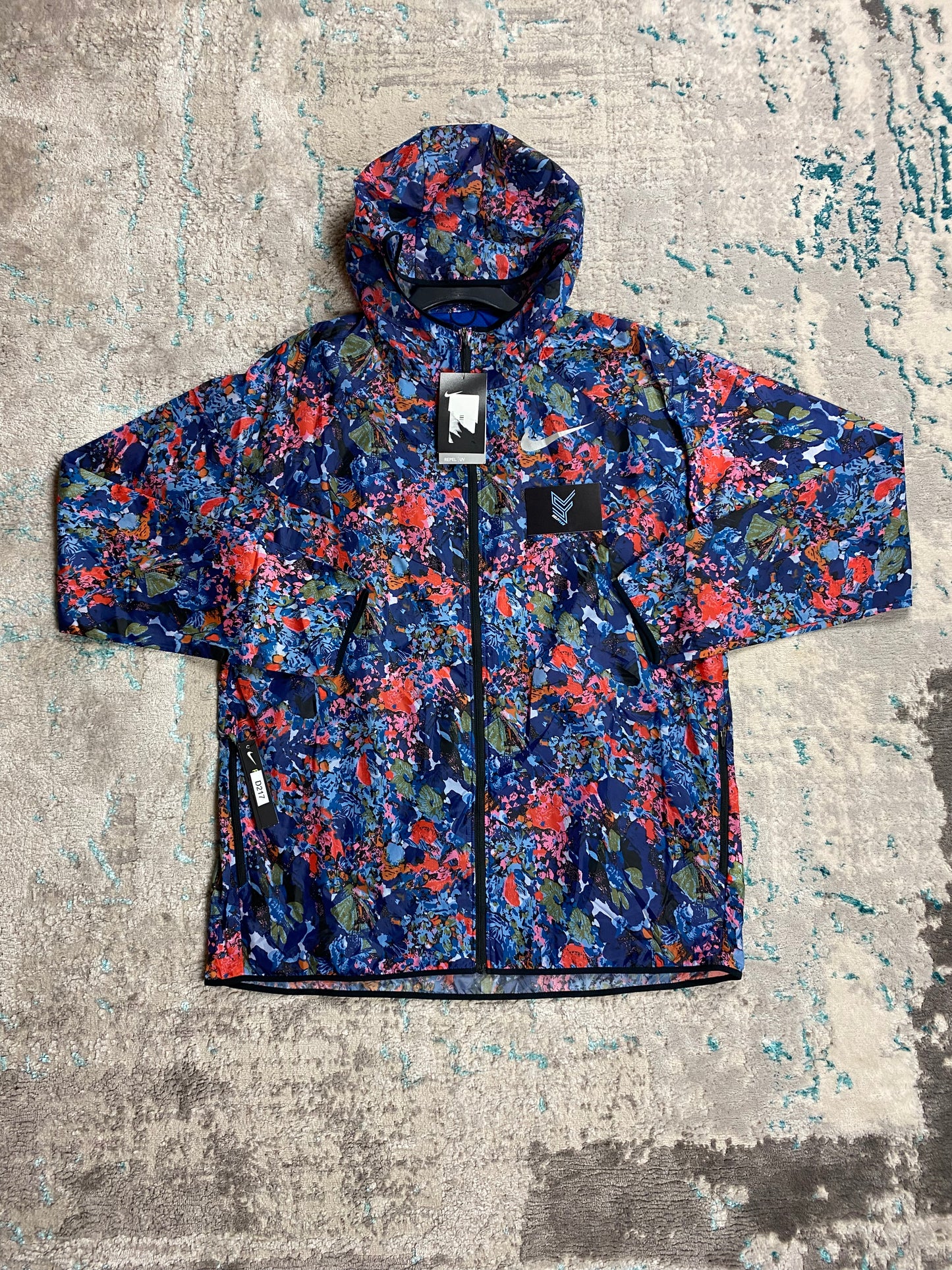 Nike windbreaker floral