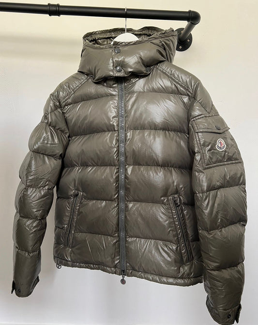 Grey Moncler maya