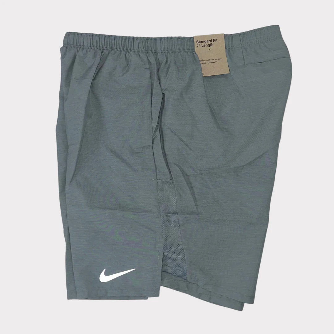 NIKE - GREY CHALLENGER SHORTS 7INCH